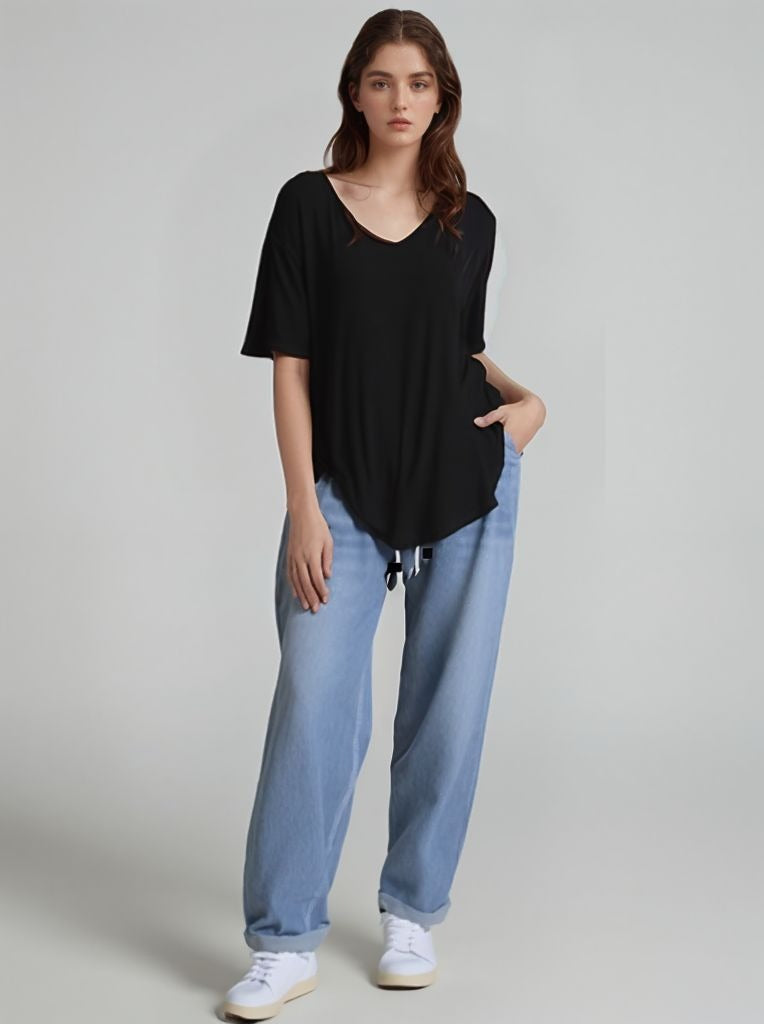 Black Round Neck Tshirt