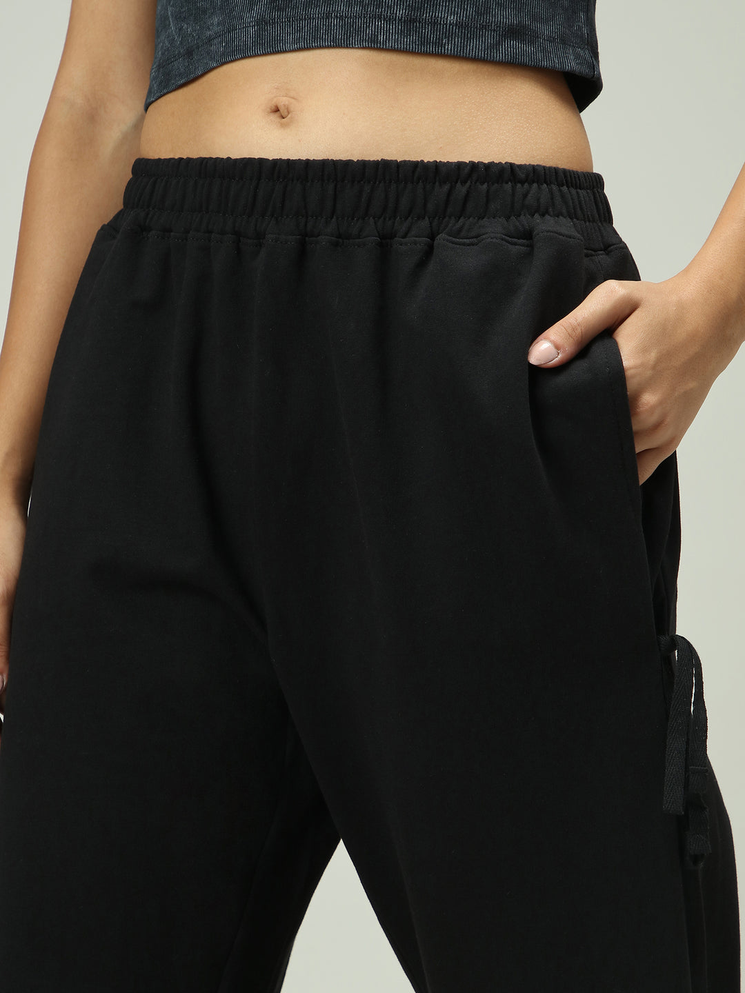 Black Bow Detailed Sweatpants