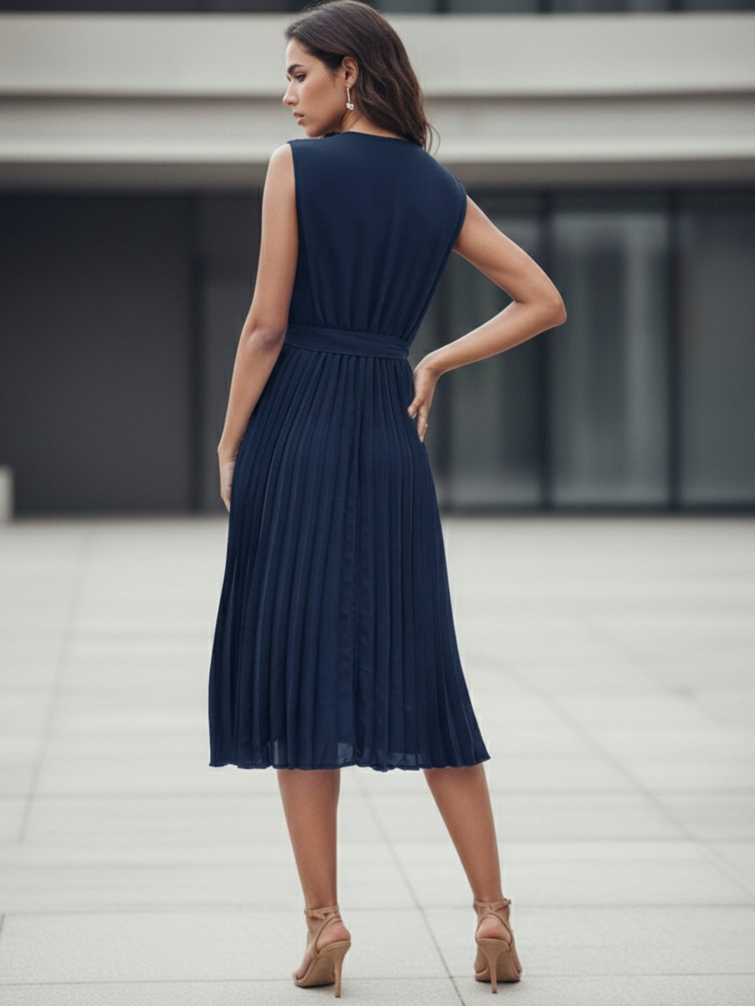 Navy Blue Sleeveless Waist Tie-Up Pleated Dress