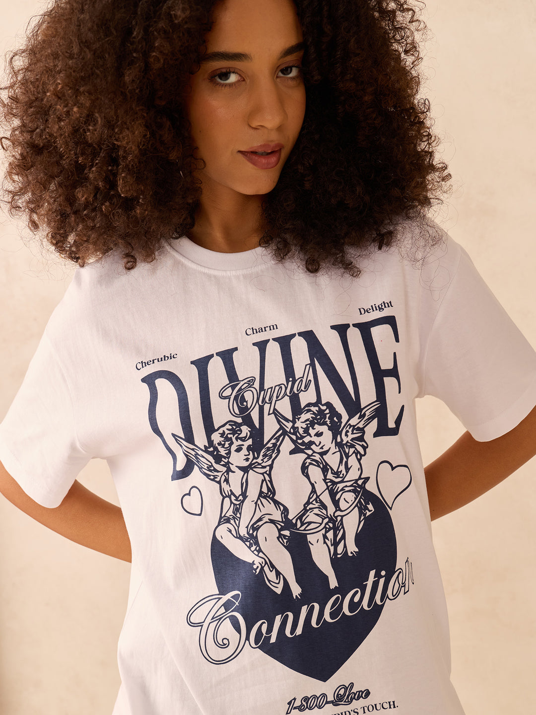 White Crew Neck Graphic Tshirt