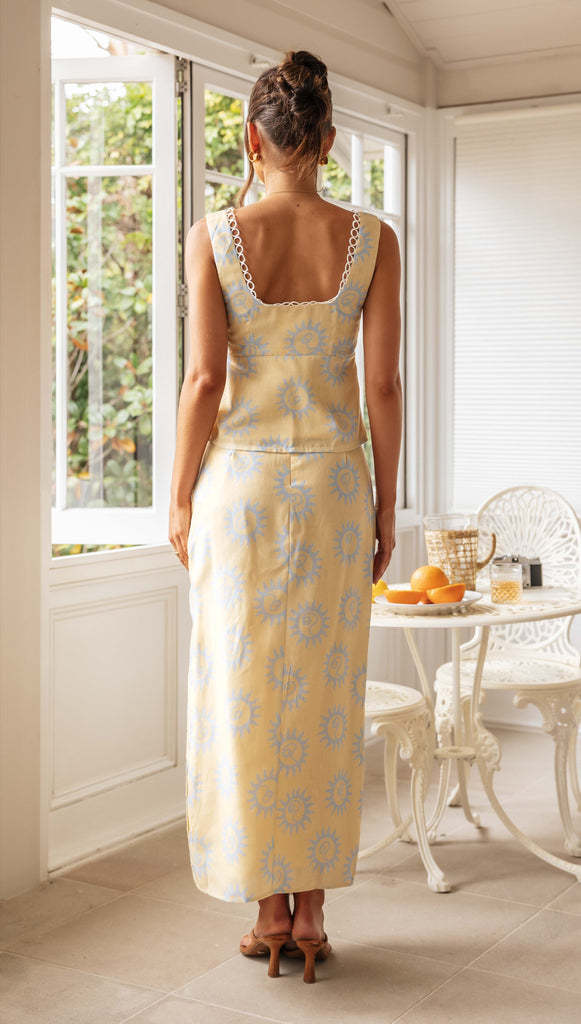 Cream Sleeveless Printed Top And Skirt Co-Ord Set