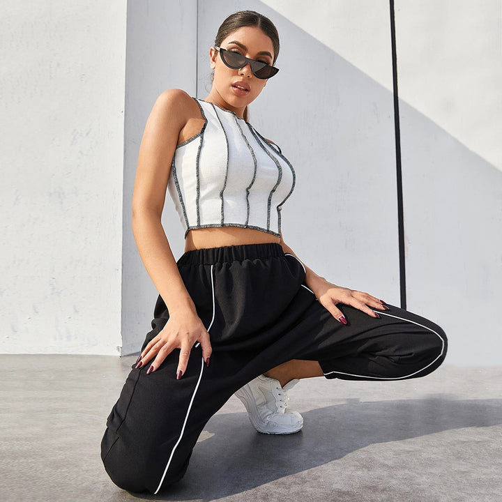 White Contrast Seam Crop Top