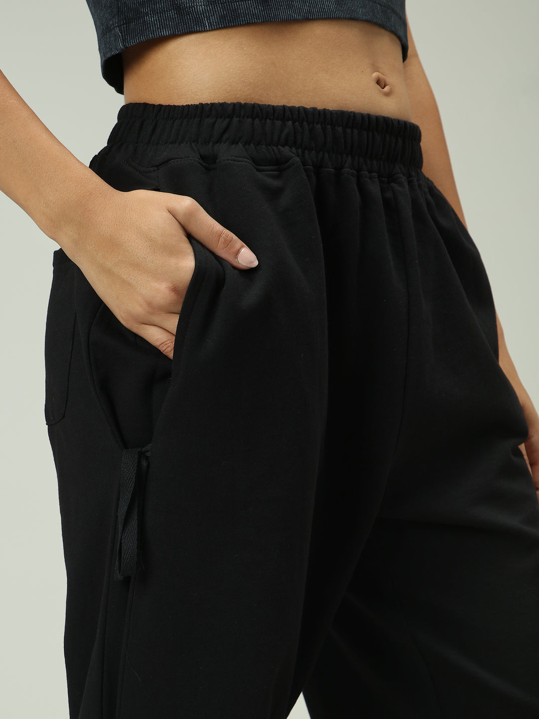 Black Bow Detailed Sweatpants