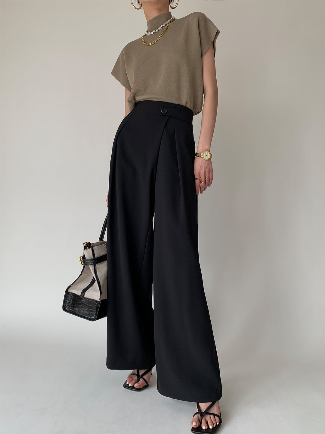 Brown Short Sleeve Mock Neck Top