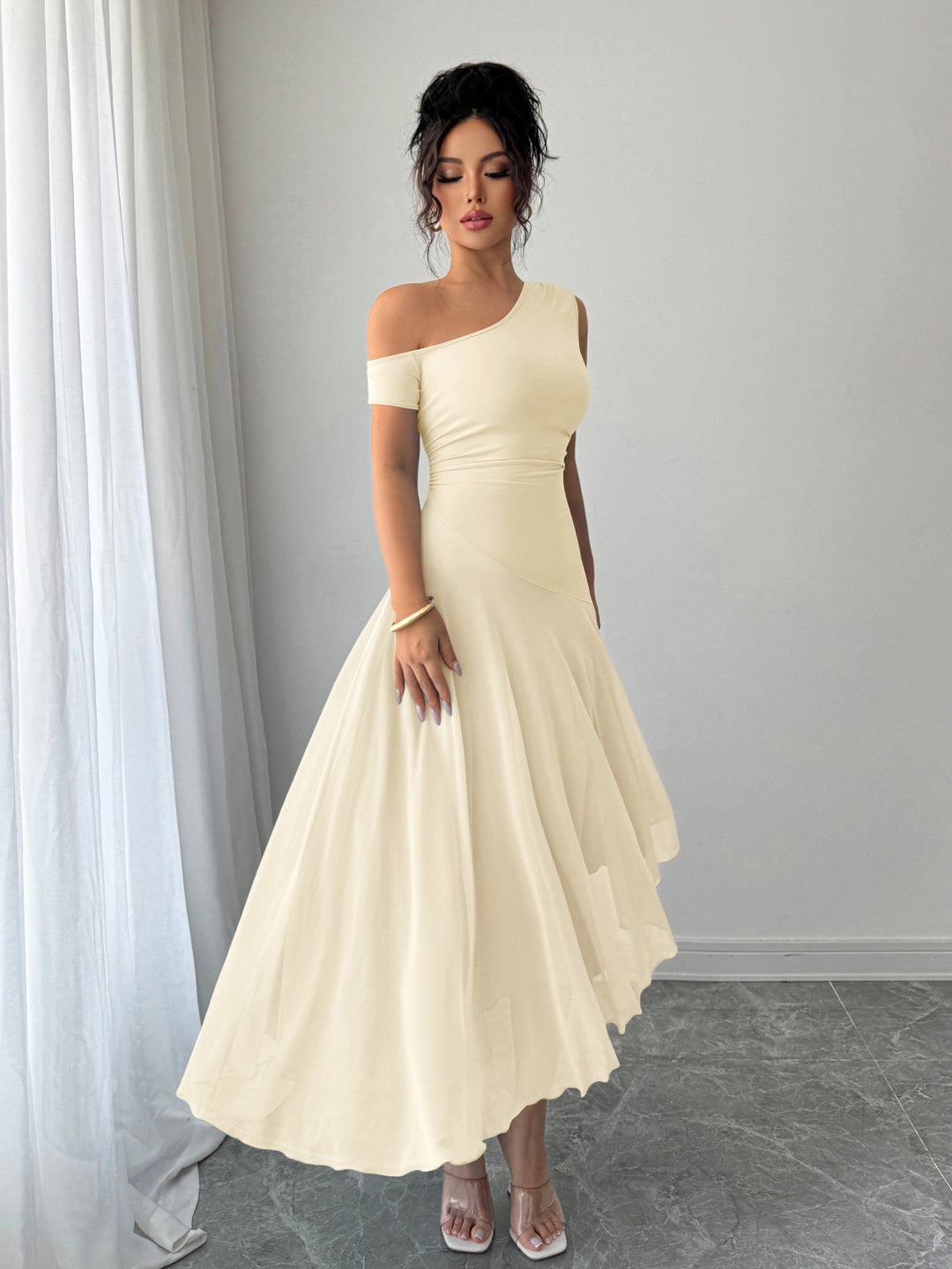 Off White One Shoulder Sleeveless Pleated Dress