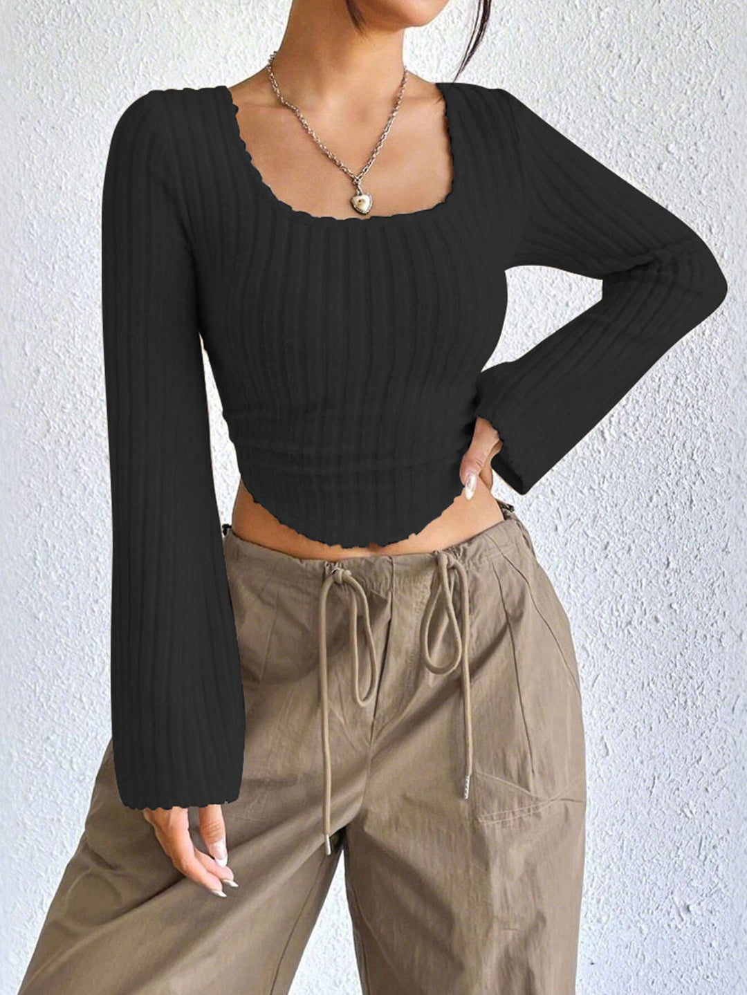 Black Bell Sleeve U-Hem  Top