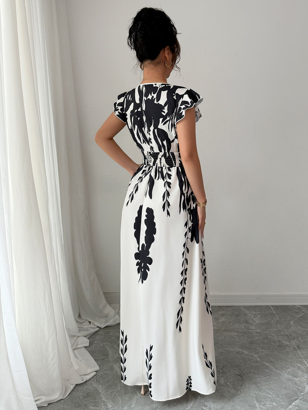 White V-Neck Ruffles Sleeved Maxi Dress