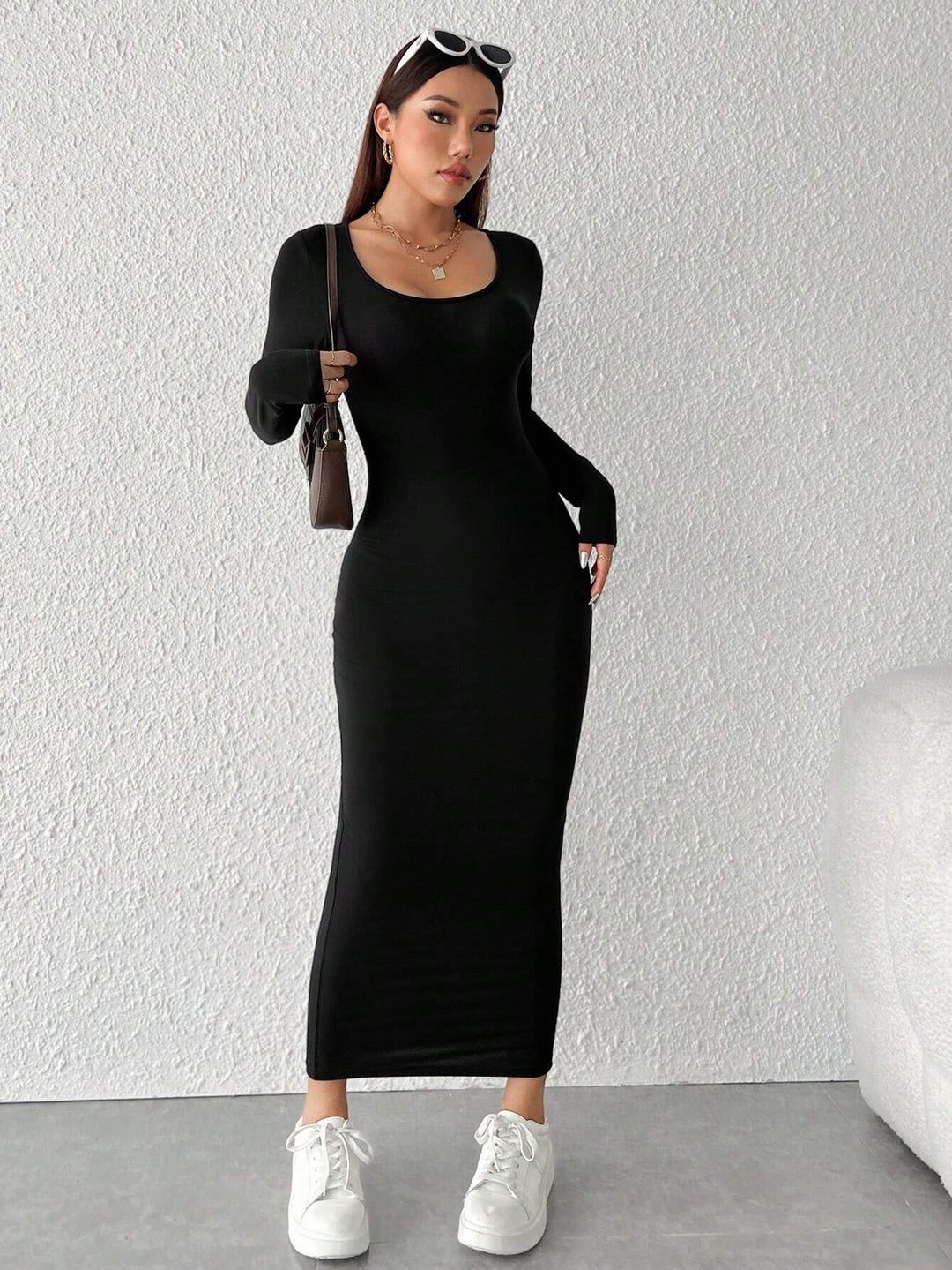 Black Full Sleeve Round Neck Sleeve