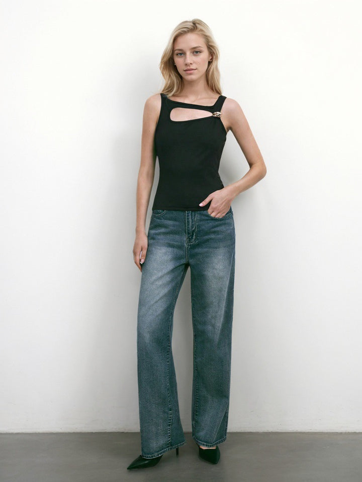 Black Sleeveless Buckle Detail Top