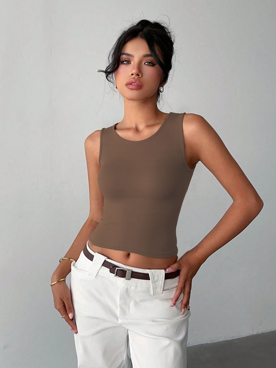 Brown Round Neck Sleeveless Top
