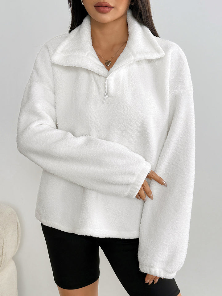 White Full sleeve big collar sweatshirt