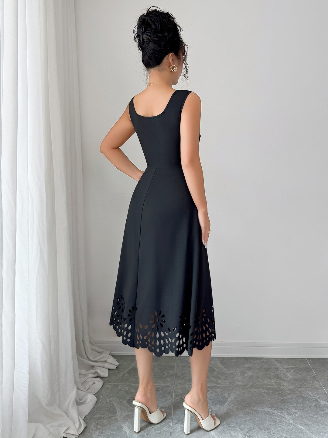 Black Shoulder Strap Fitted Dress