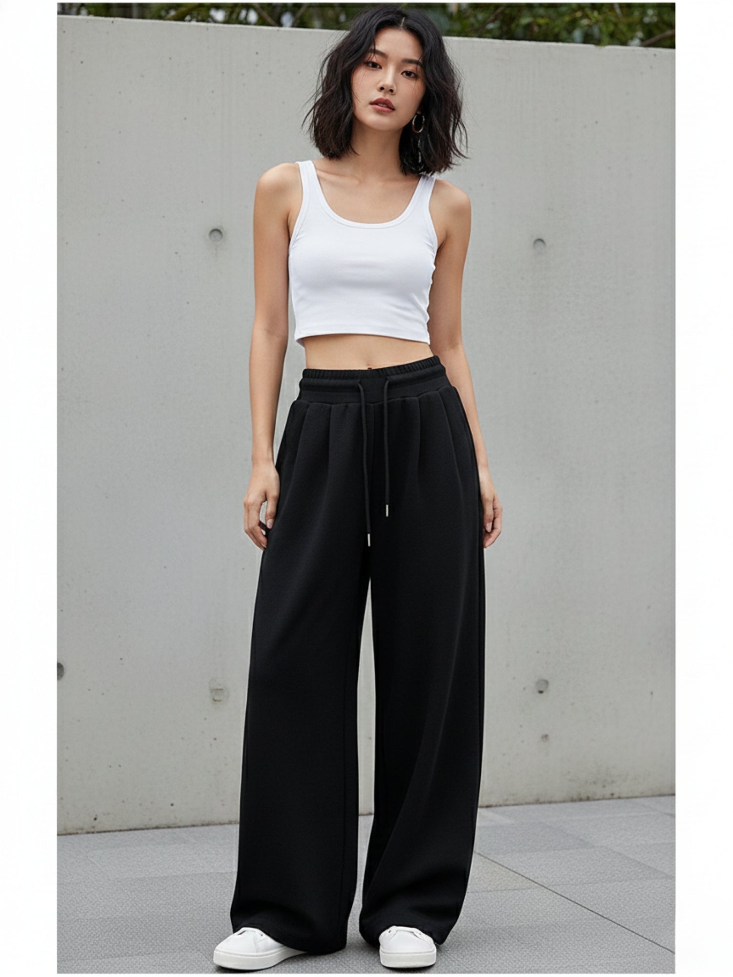 Black High Waist Barrel Style Double Pleated Sweatpant
