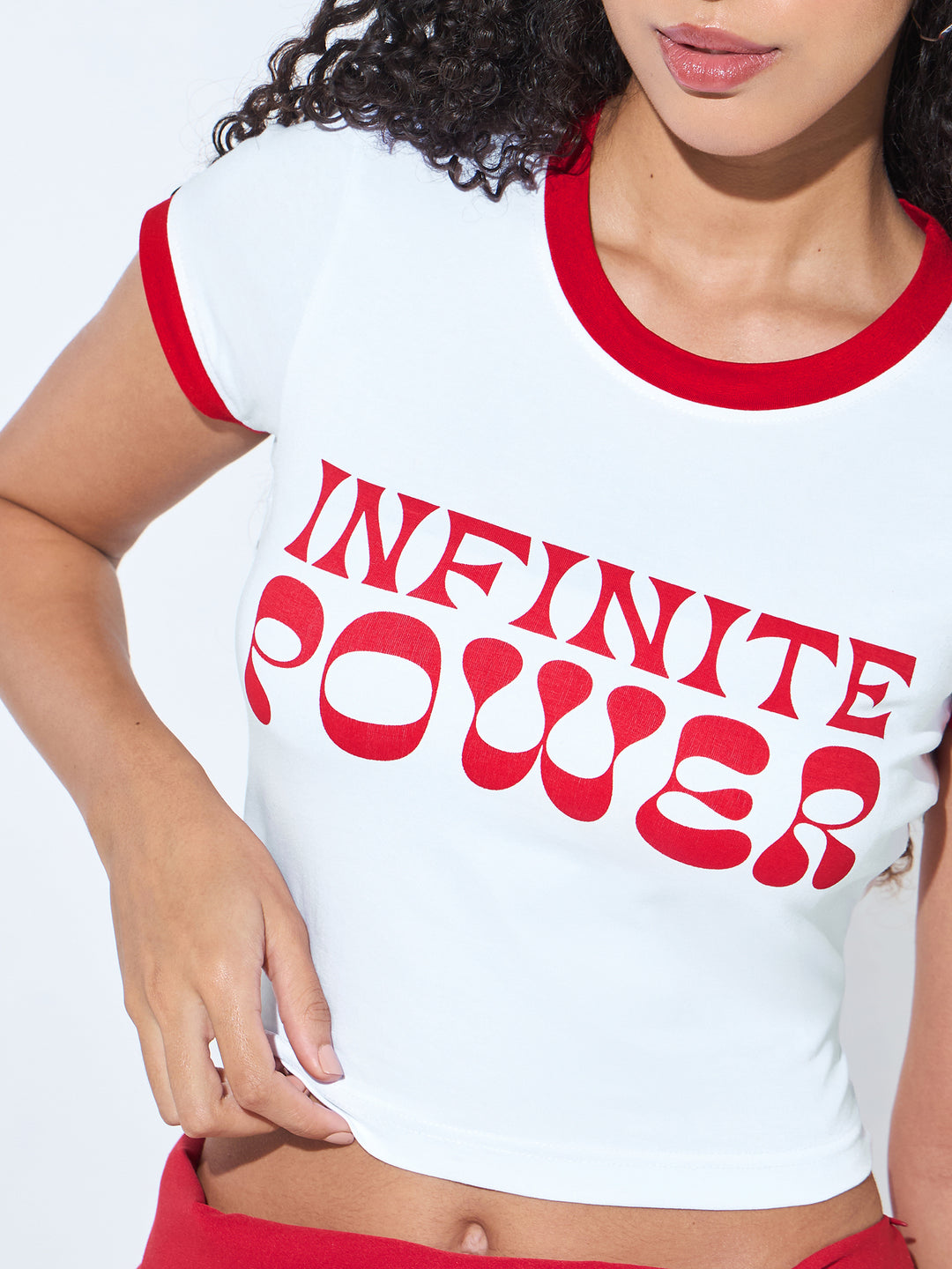 White Crew Neck Graphic Tshirt