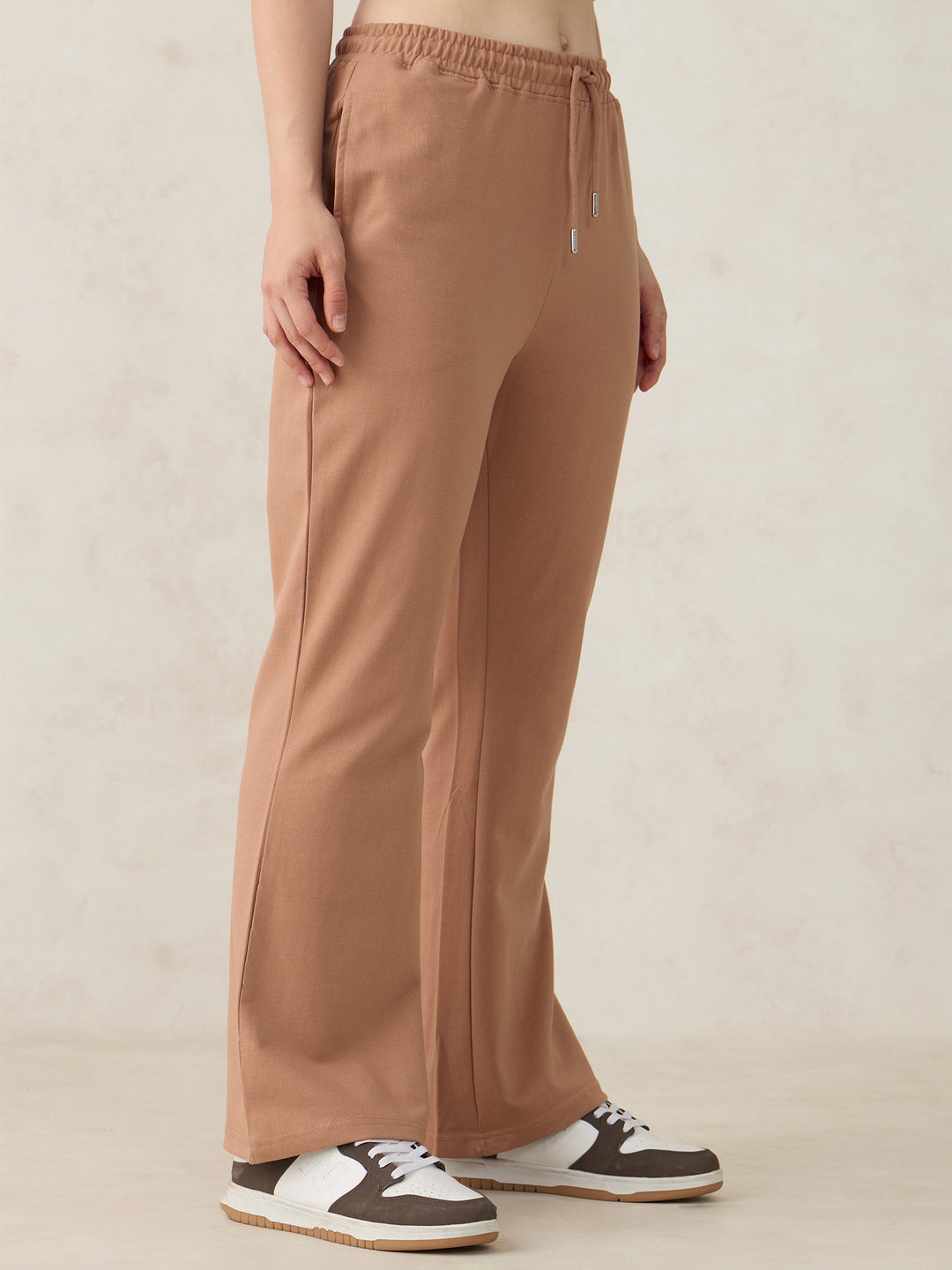 Brown Basic Solid Flared Sweatpants