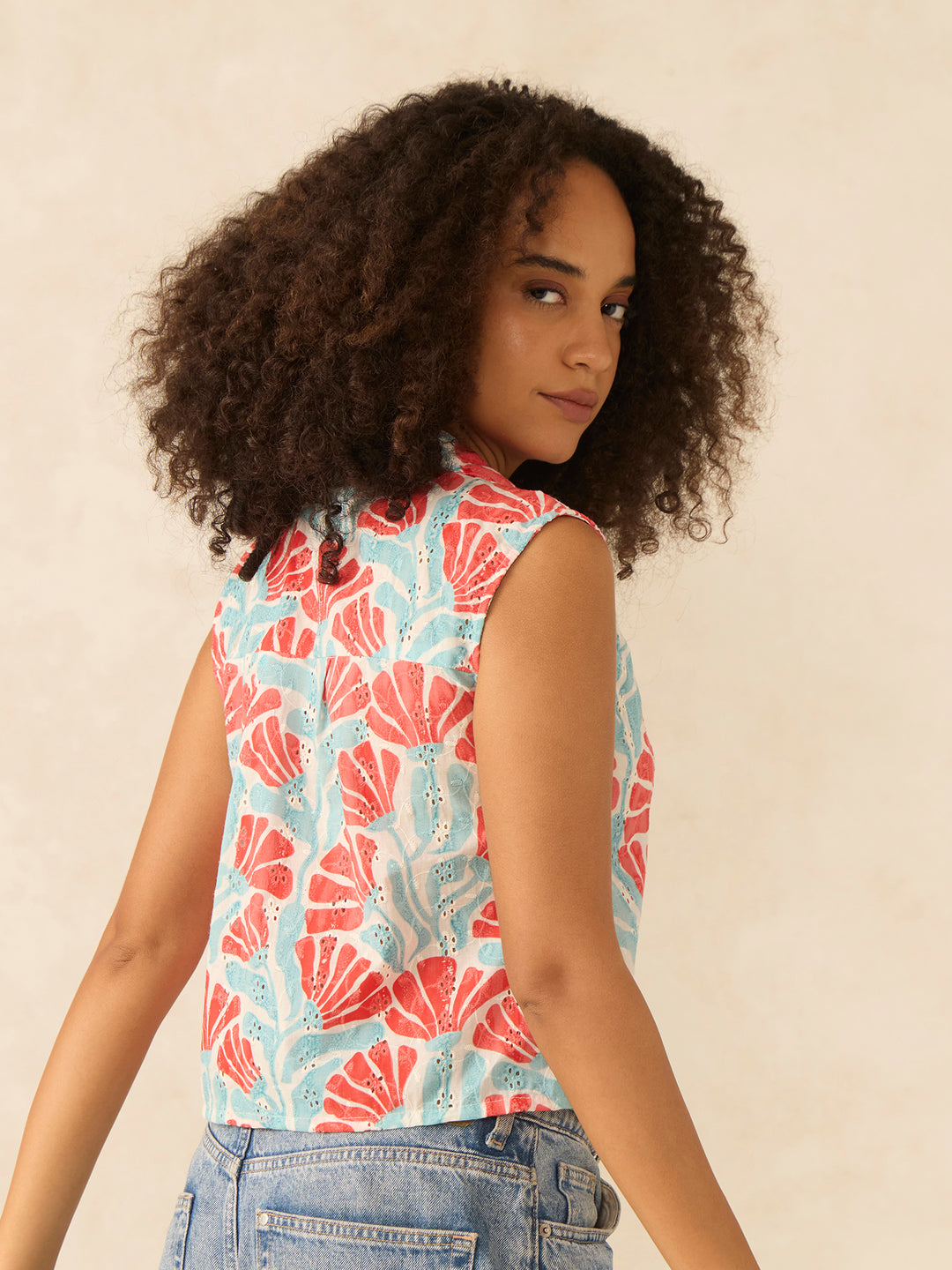 Multi Sleeveless Cropped Schiffli Shirt