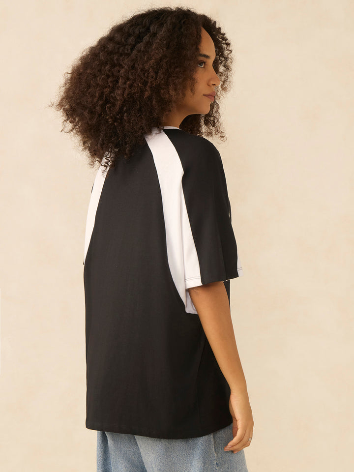 Black Oversized Graphic Print T-Shirt