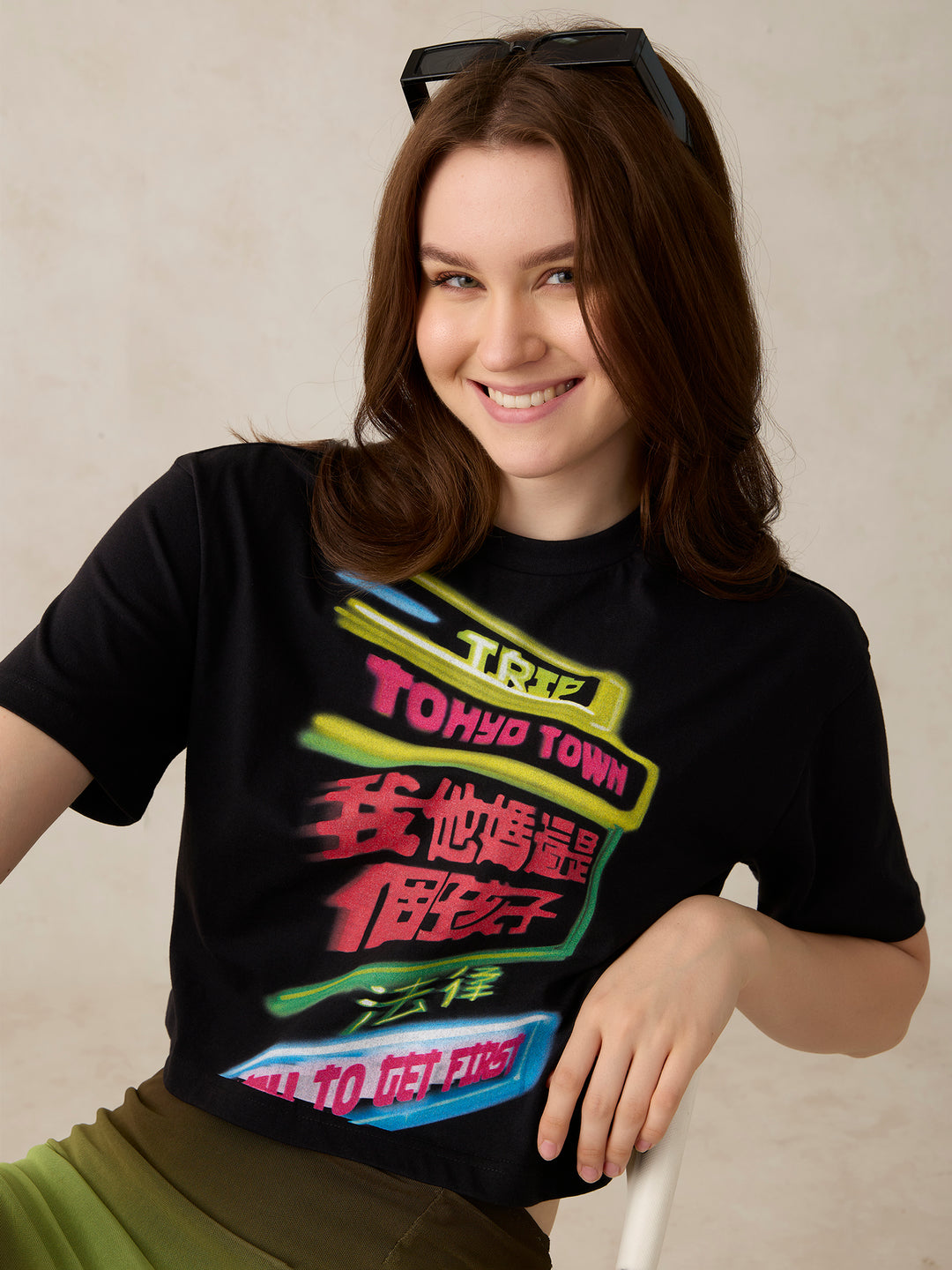 Black Graphic Cropped T-Shirt