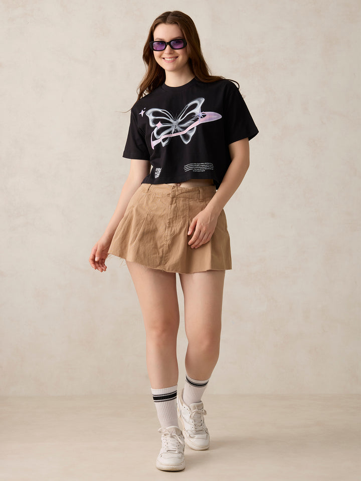 Black Cropped Graphic Tshirt