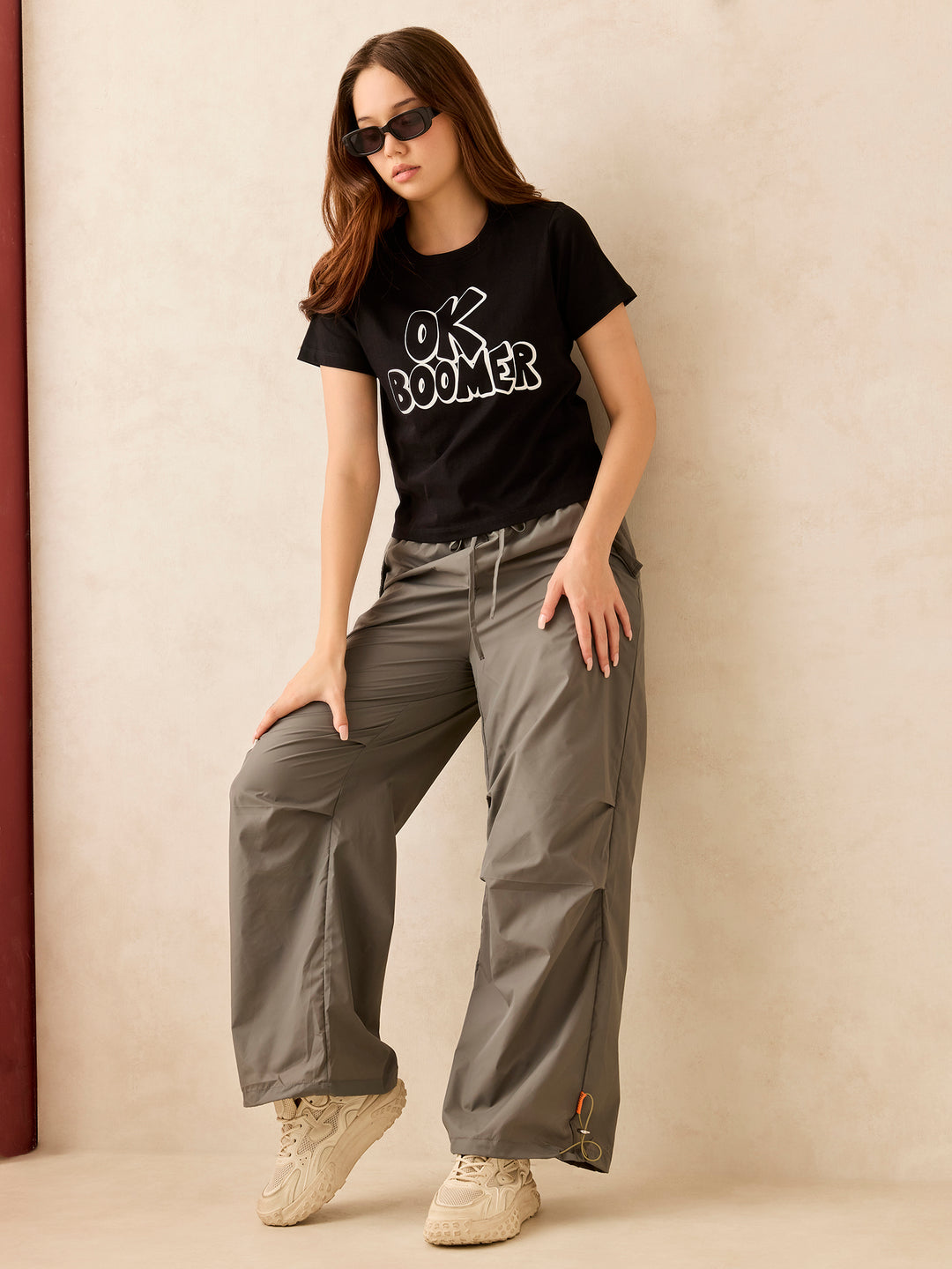 Black Crew Neck Graphic Tshirt