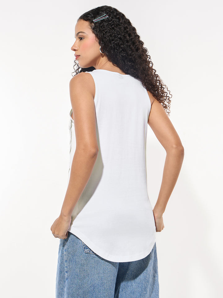 White Crew Neck Graphic Tshirt