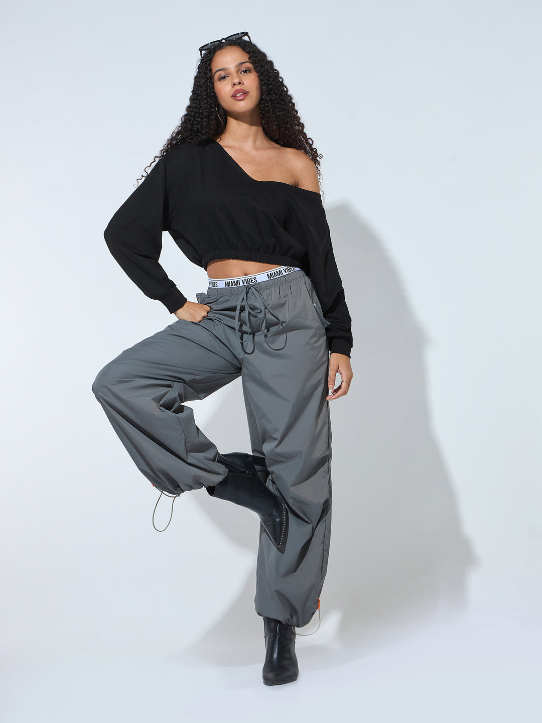 Black V Neck Cropped Sweatshirt
