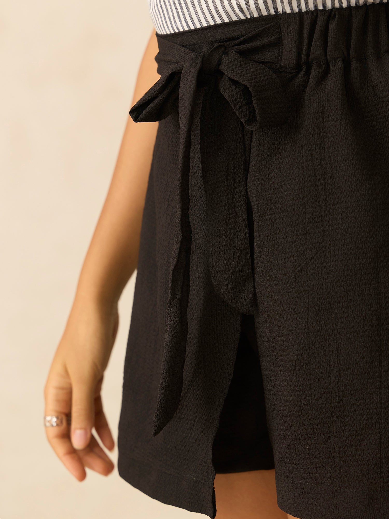 ★CRANK★STRING WRAP SKIRT PANTS_BLACK★正規品/韓国直送料込 ☆CRANK☆STRING WRAP SKIRT PANTS_BLACK☆正規品/韓国直送料込