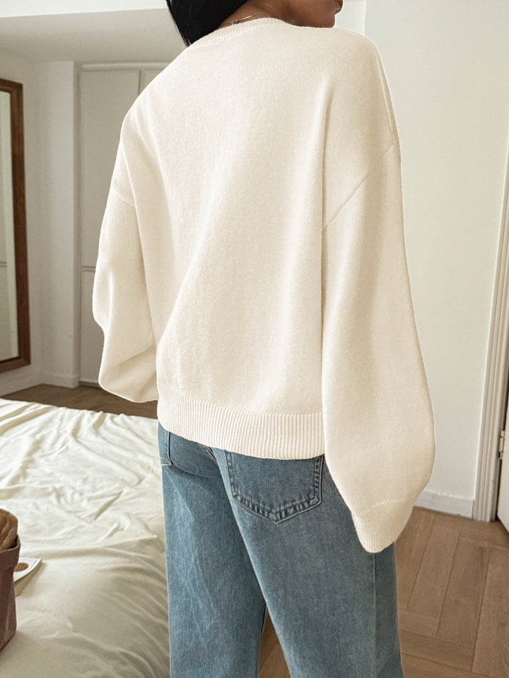 Off White Full Sleeve V Neck Relaxed Sweater