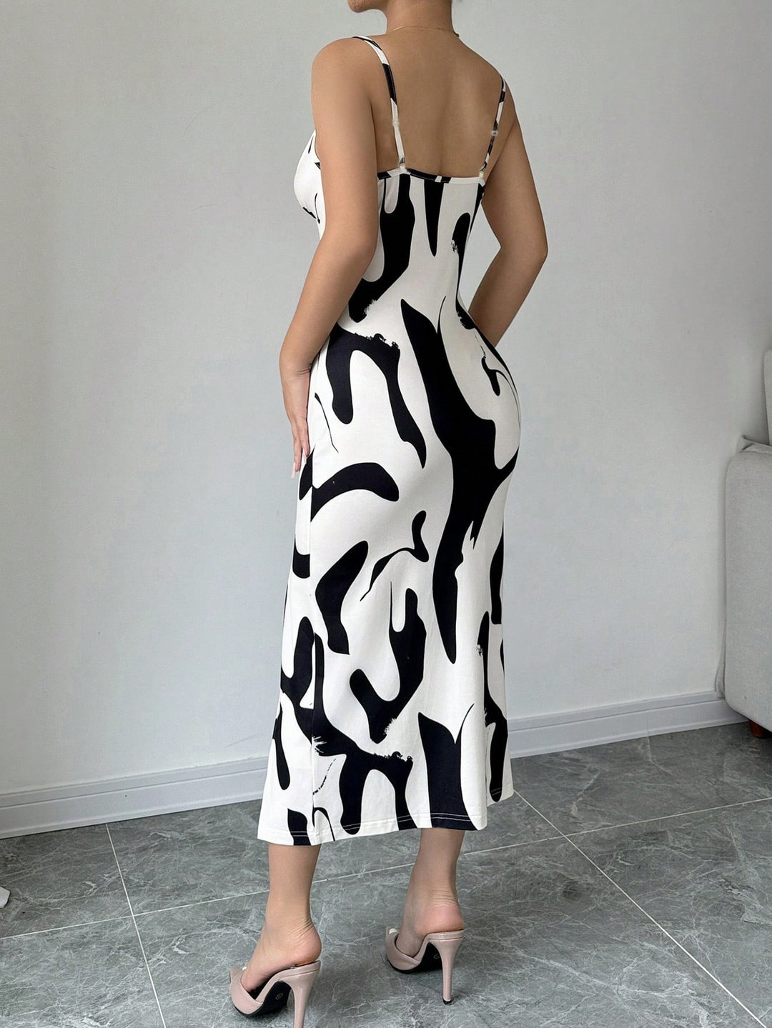 White Abstract Print Waist Fitted Dress