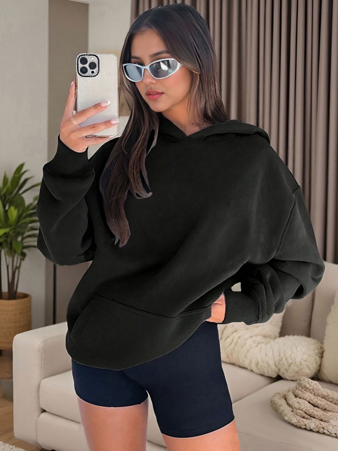 Black Full sleeve hooded sweatshirt