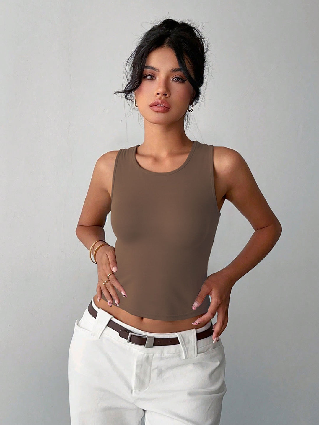 Brown Round Neck Sleeveless Top