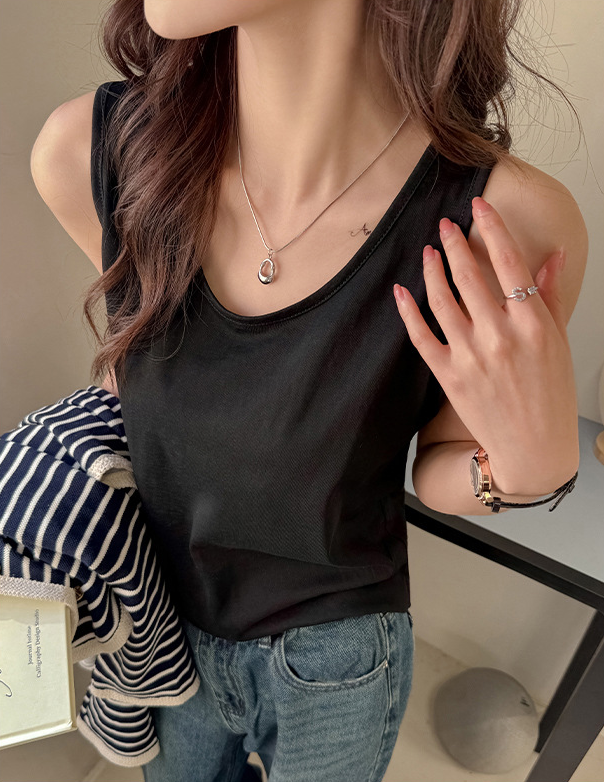 Black Relaxed Fit Sleeveless Tank Top