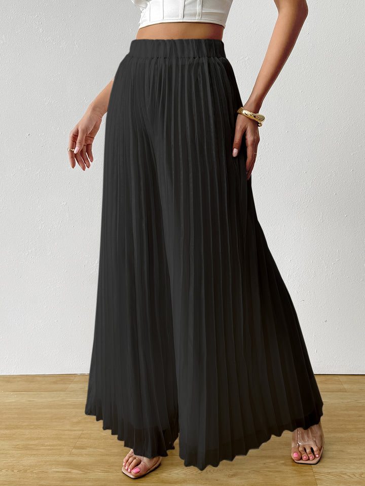 Black Solid Wide Leg Pleated Trouser