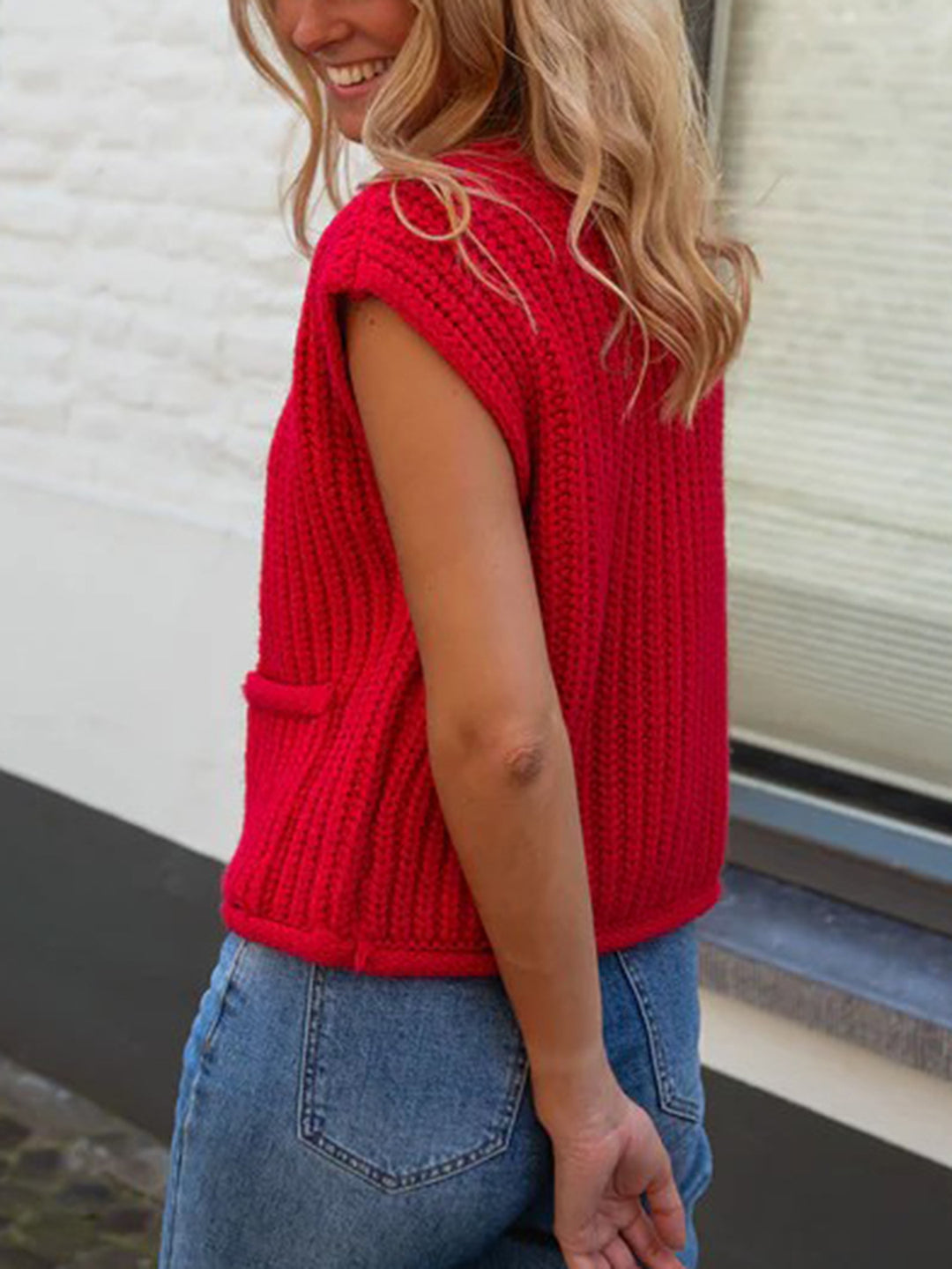 Red Sleeveless Solid  Cardigan