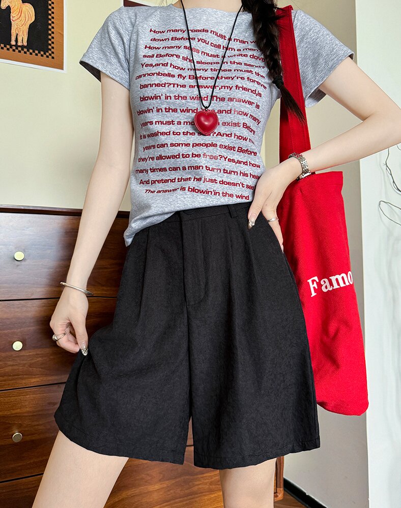 Black Relaxed Fit Pleated Skirt