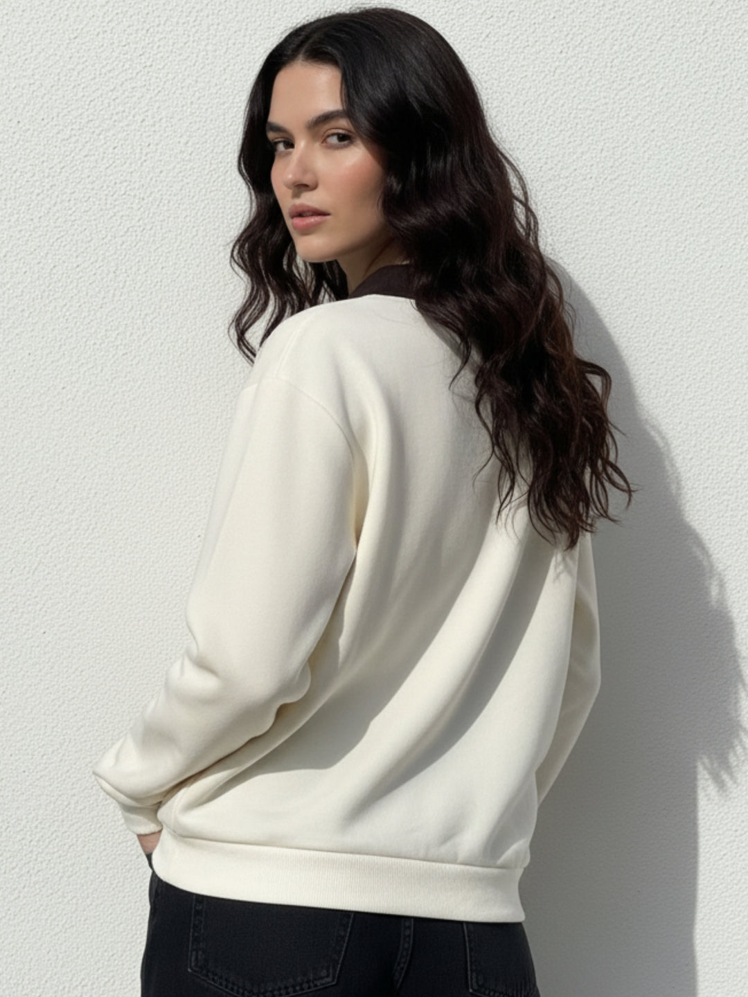 White Graphic Oversized Sweatshirt
