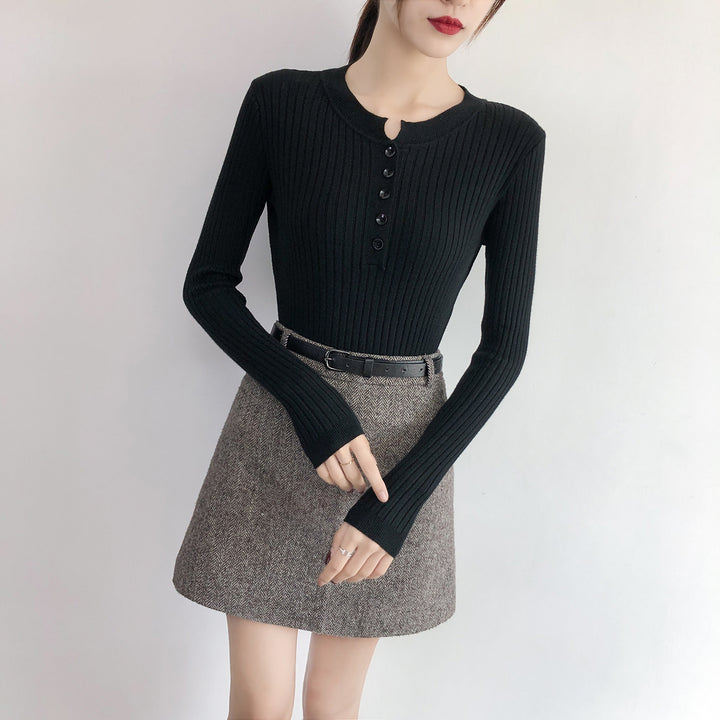 Black Full Sleeve Crew Neck Buttoned Top