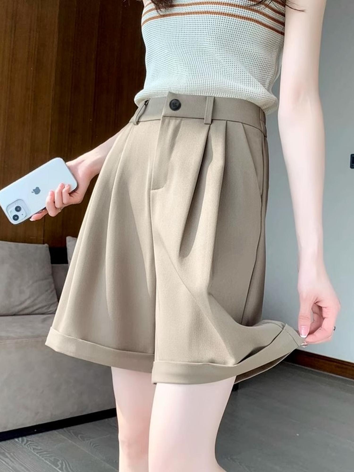 Khaki Pleated Relaxed Fit Shorts