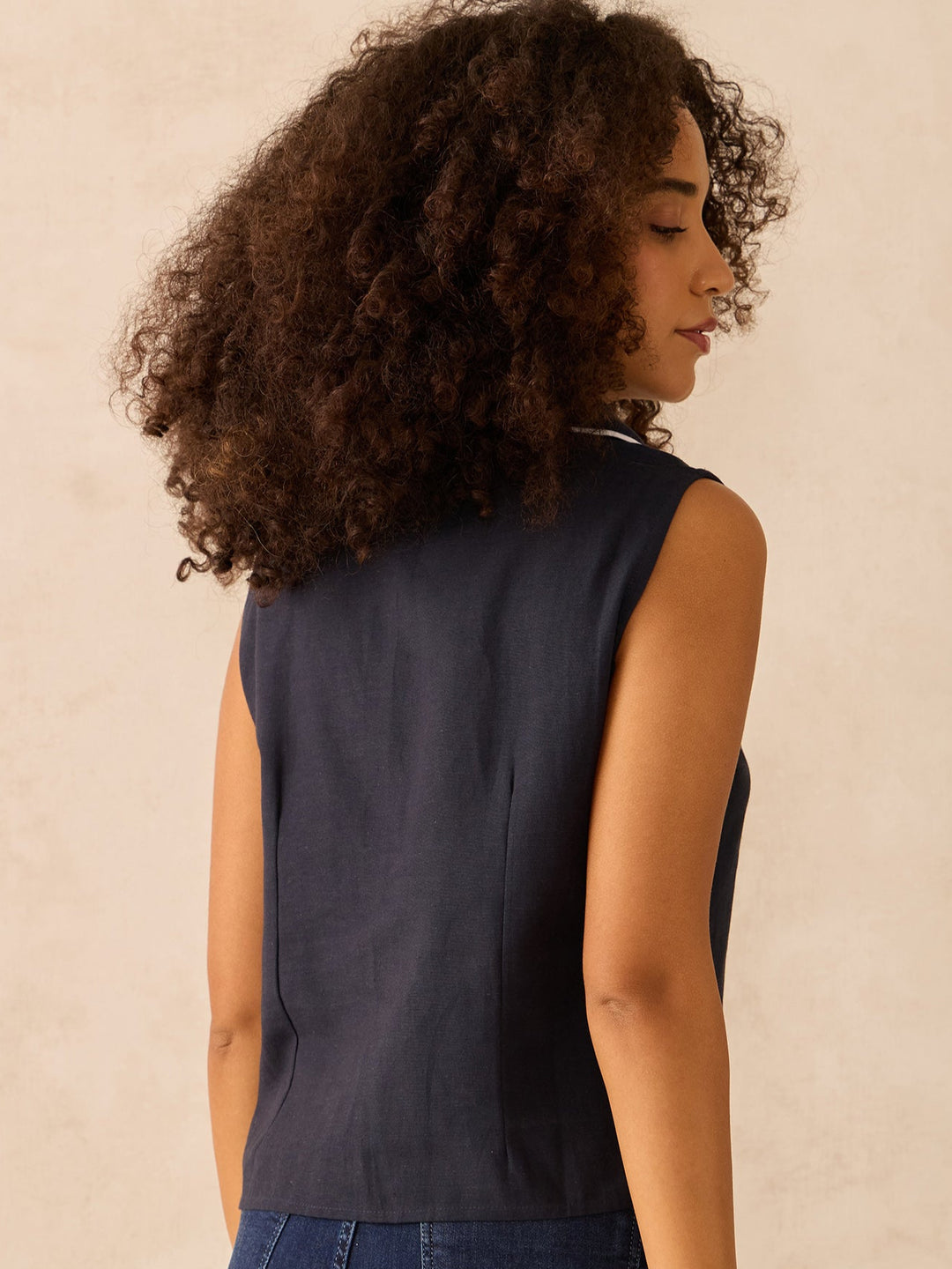 Navy Blue Sleeveless Contrast Piping Shirt