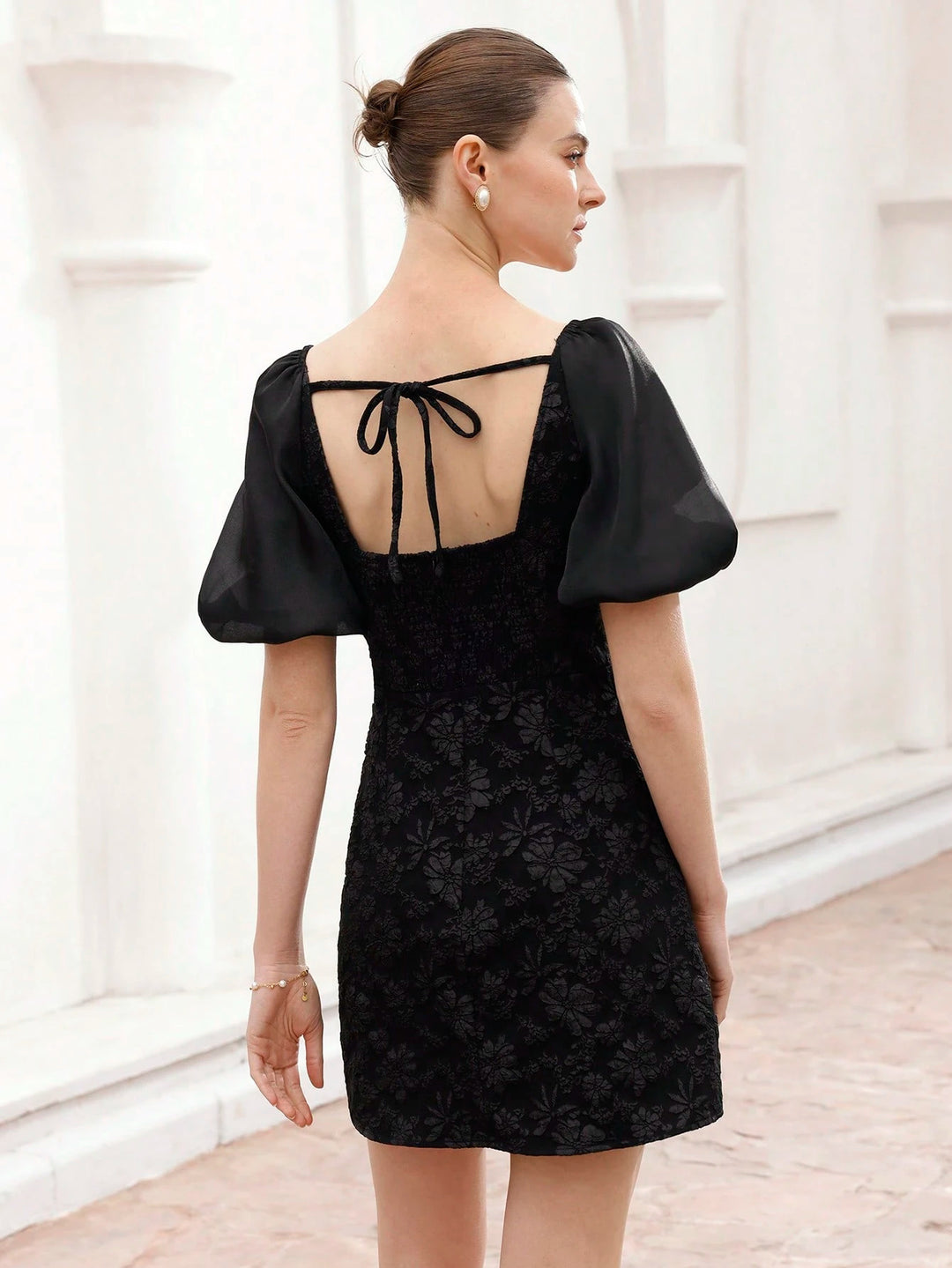 Black Short Sleeve V-Neck Dress