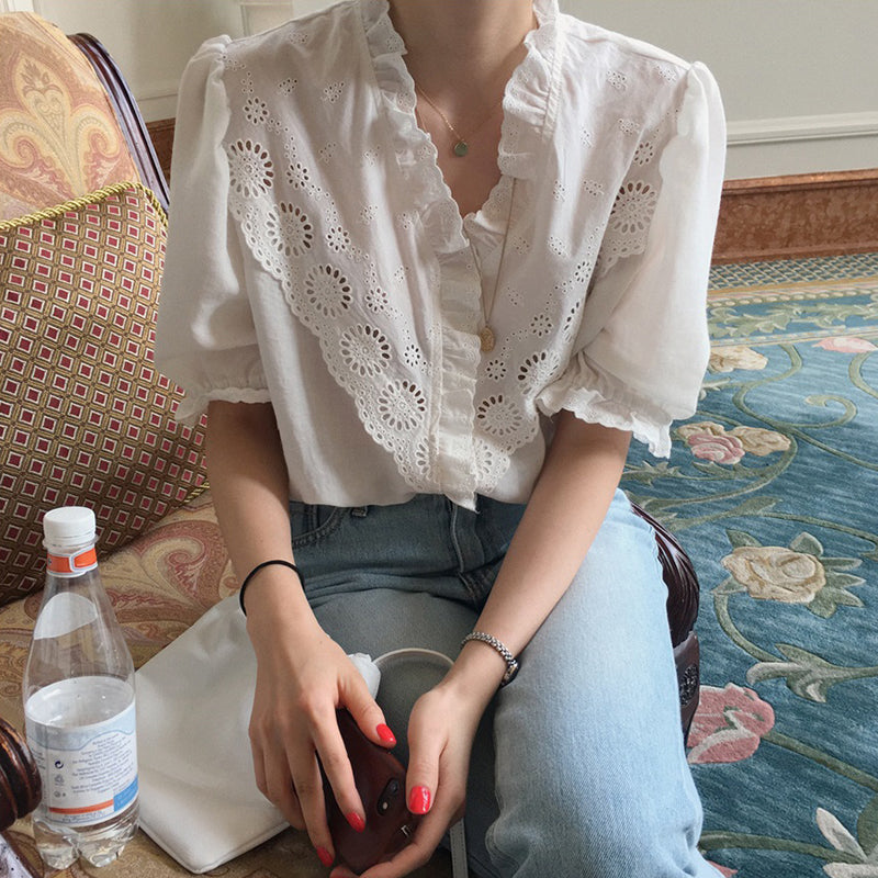 White Schiffly Solid Top