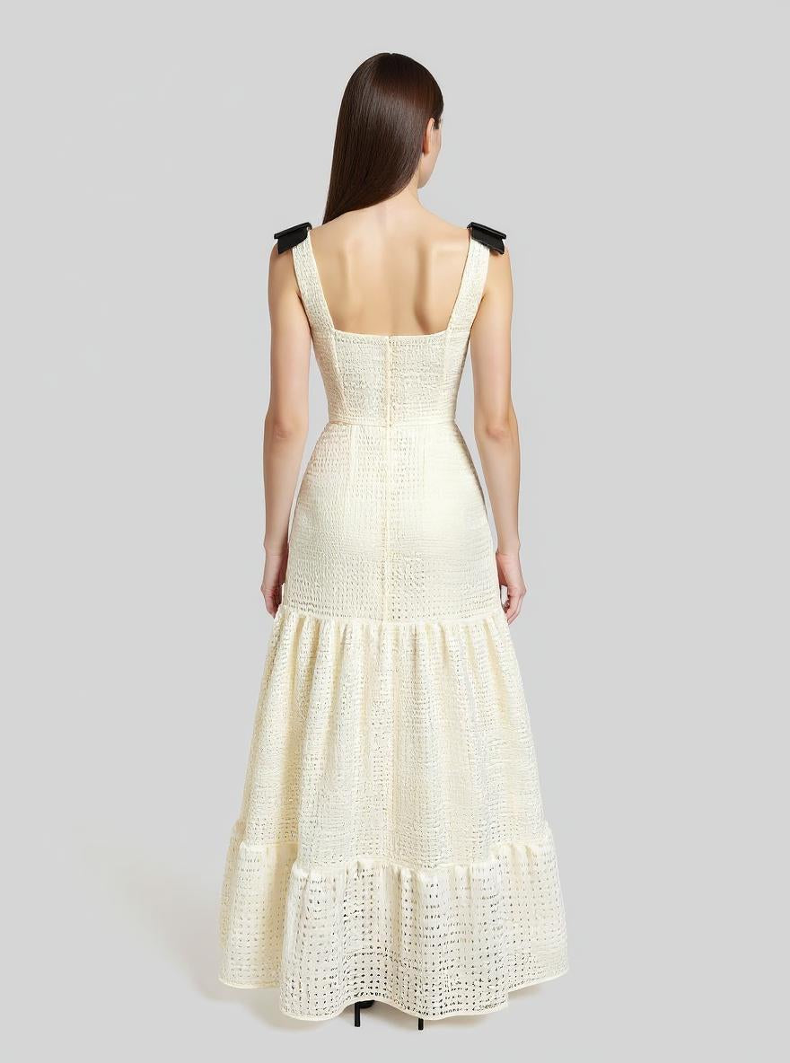 White Bow Attached Sleeveless Dress